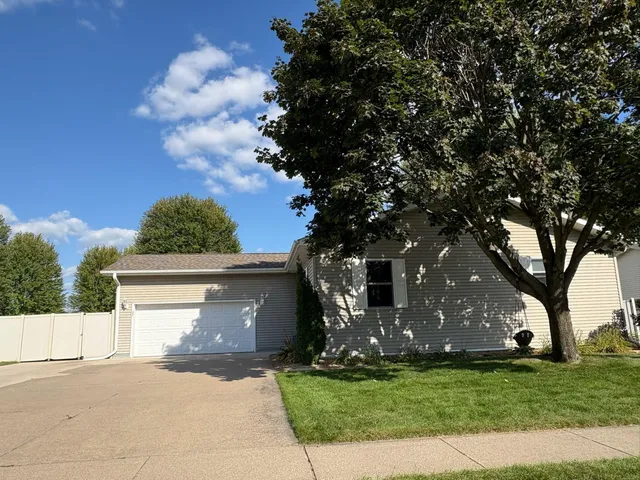 $449,000 | 137 Acorn Lane, West Salem, WI 54669