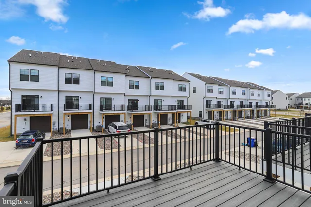 $2,600 | 721 Courier Lane, Frederick, MD 21701