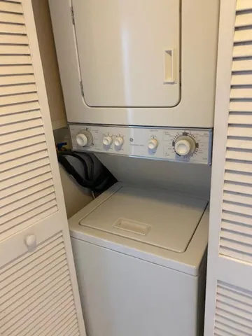 $2,000 | 1801 North Flagler Drive, Unit 432, West Palm Beach, FL 33407