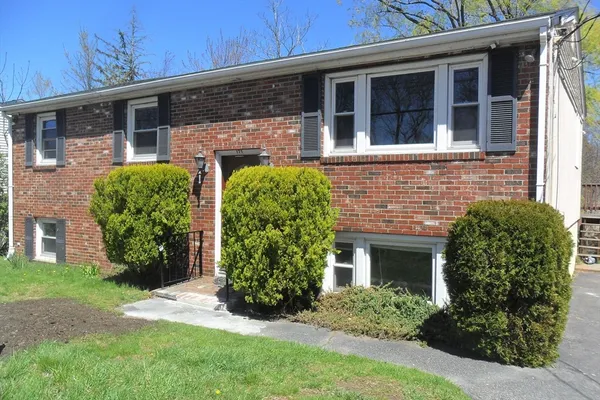 $3,850 | 171 Walnut Street, Framingham, MA 01702