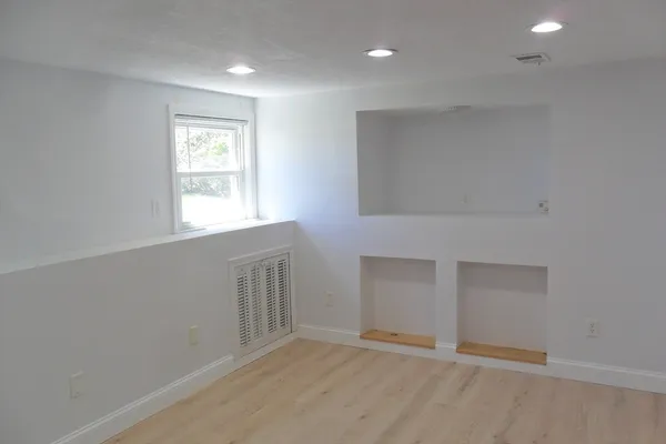 $3,850 | 171 Walnut Street, Framingham, MA 01702