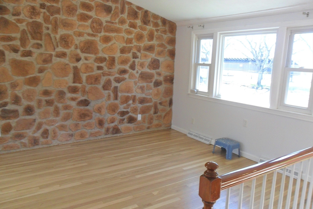 171 Walnut Street Framingham, MA 01702 - Photo 26 of 32
