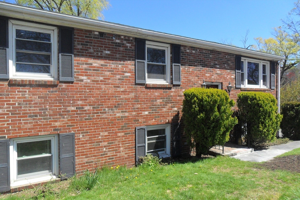 171 Walnut Street Framingham, MA 01702 - Photo 3 of 32