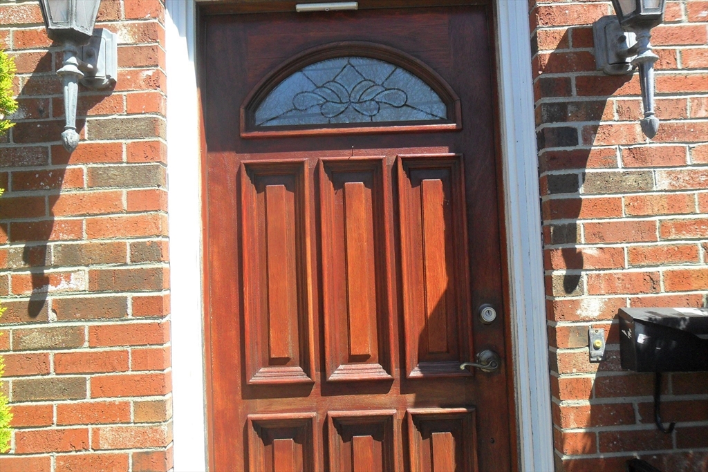 171 Walnut Street Framingham, MA 01702 - Photo 6 of 32