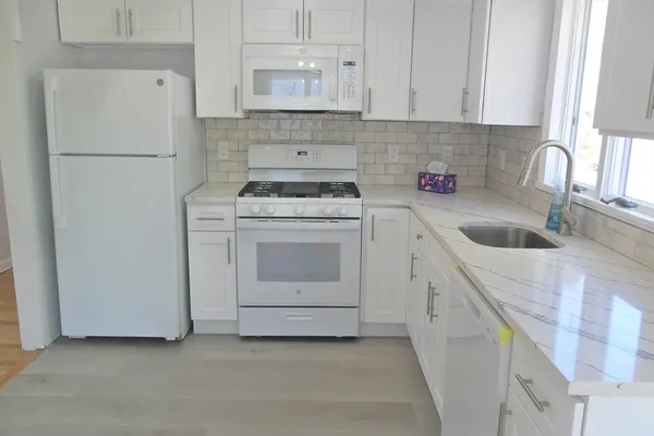 $3,850 | 171 Walnut Street, Framingham, MA 01702