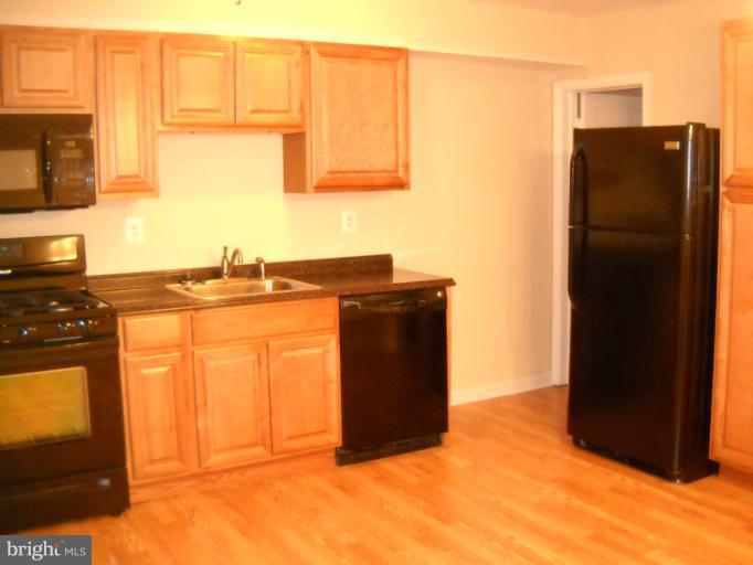 5408 Channing Road Baltimore, MD 21229 - Photo 16 of 25 Kitchen