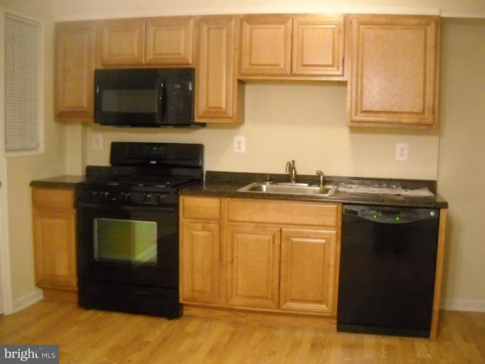 5408 Channing Road Baltimore, MD 21229 - Photo 20 of 25 Kitchen