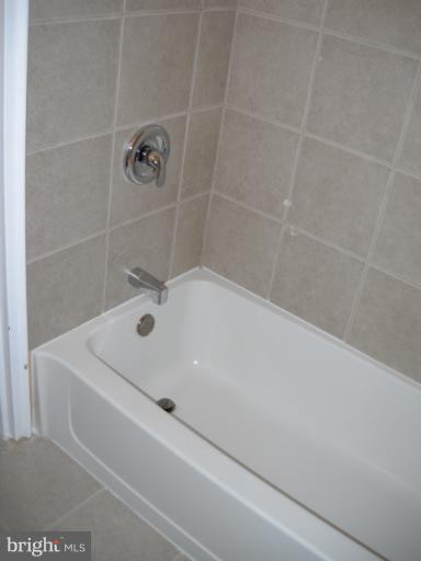 5408 Channing Road Baltimore, MD 21229 - Photo 21 of 25 Bath
