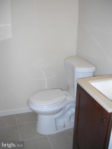 5408 Channing Road Baltimore, MD 21229 - Photo 23 of 25 Bath