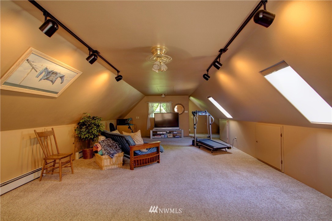 17389 Blodgett Road Mount Vernon, WA 98274 - Photo 15 of 25 Gallery Image 15