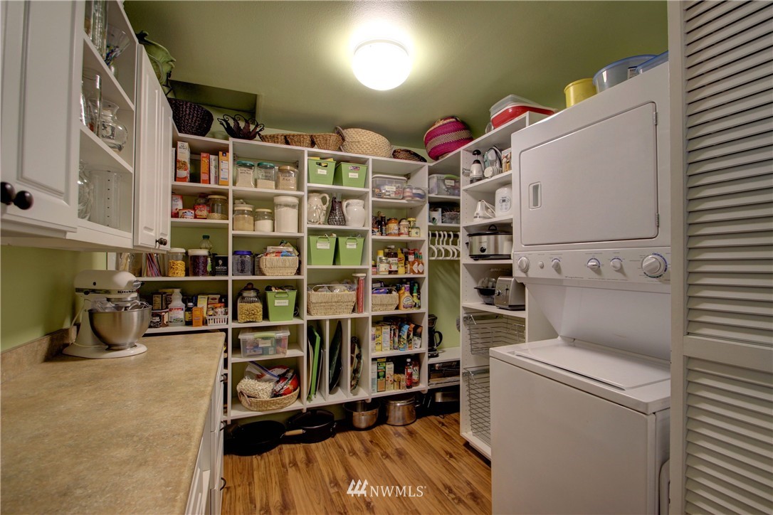 17389 Blodgett Road Mount Vernon, WA 98274 - Photo 5 of 25 Gallery Image 5