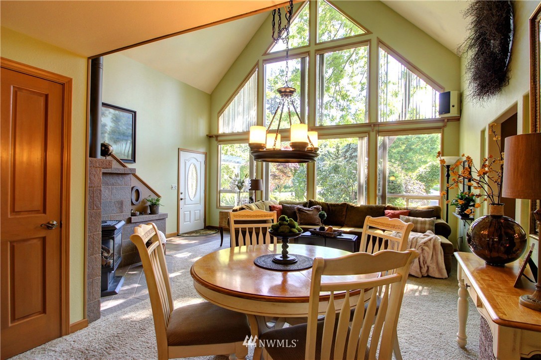 17389 Blodgett Road Mount Vernon, WA 98274 - Photo 6 of 25 Gallery Image 6
