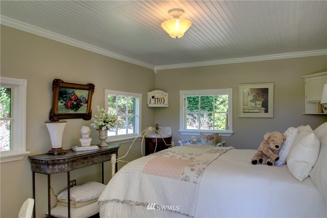 17389 Blodgett Road Mount Vernon, WA 98274 - Photo 10 of 25 Gallery Image 10