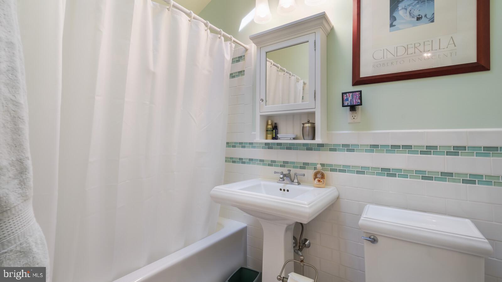 1277 Cox Road Rydal, PA 19046 - Photo 33 of 56