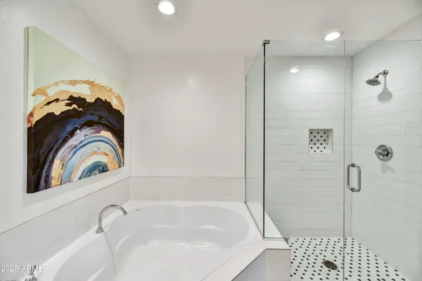 $389,900 | 16 West Encanto Boulevard, Unit 22, Phoenix, AZ 85003