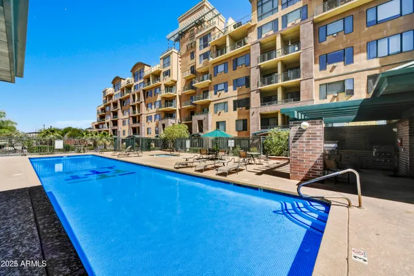 $389,900 | 16 West Encanto Boulevard, Unit 22, Phoenix, AZ 85003