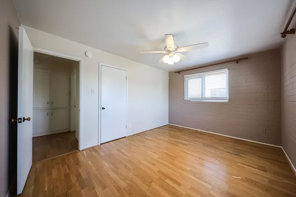 $2,300 | 7608 East 4th Street, Scottsdale, AZ 85251