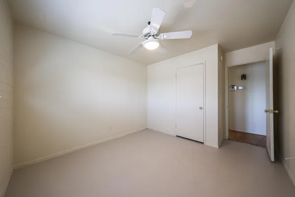 $2,300 | 7608 East 4th Street, Scottsdale, AZ 85251