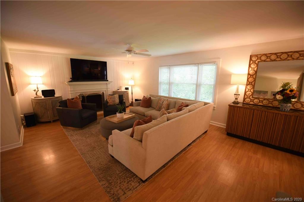 500 Riverside Drive Morganton, NC 28655 - Photo 7 of 36 Gallery Image 7