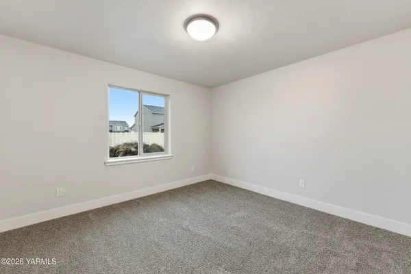 $386,850 | 401 Glenwood Avenue, Unit PHASE 11 LOT 315) SPEC, Grandview, WA 98930