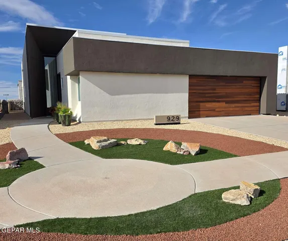 $429,000 | 929 Gulf Streams Avenue, El Paso, TX 79932