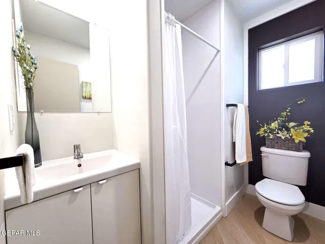 $429,000 | 929 Gulf Streams Avenue, El Paso, TX 79932