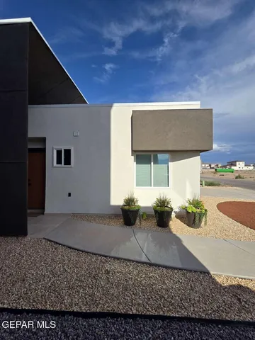 $429,000 | 929 Gulf Streams Avenue, El Paso, TX 79932
