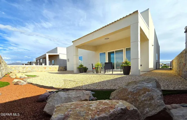 $429,000 | 929 Gulf Streams Avenue, El Paso, TX 79932