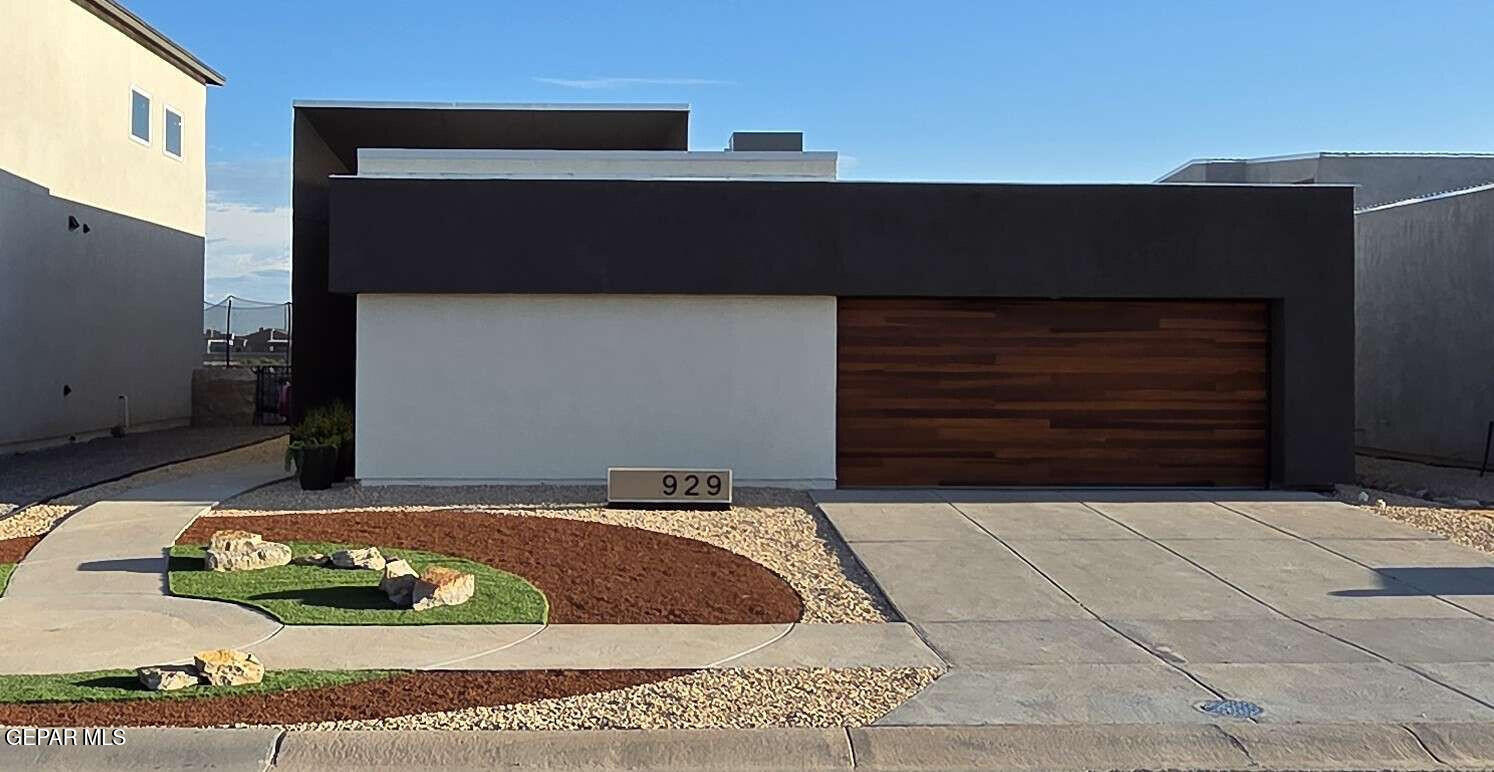 929 Gulf Streams Avenue El Paso, TX 79932 - Photo 5 of 43 Porras.5