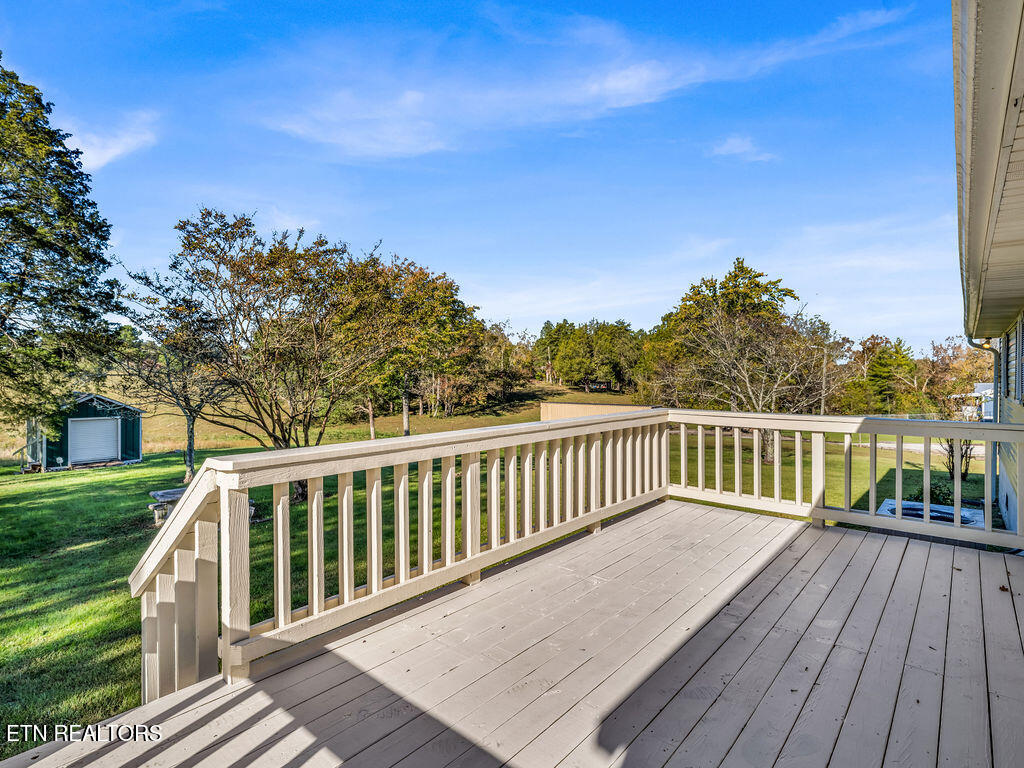 5917 Roberts Road Corryton, TN 37721 - Photo 24 of 33 deck 2