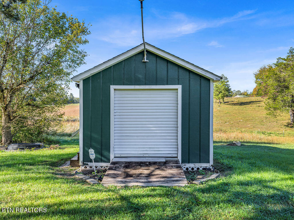 5917 Roberts Road Corryton, TN 37721 - Photo 33 of 33 storage building 2