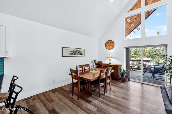 $695,000 | 676 South Rena Road, Oldtown, ID 83822
