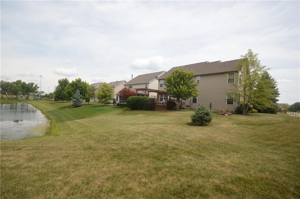 12274 Wolverton Way Fishers, IN 46037 - Photo 2 of 38 Gallery Image 2