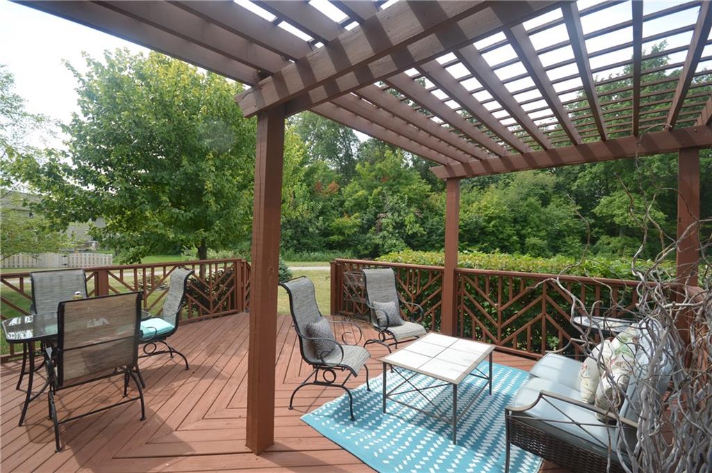 12274 Wolverton Way Fishers, IN 46037 - Photo 4 of 38 Gallery Image 4