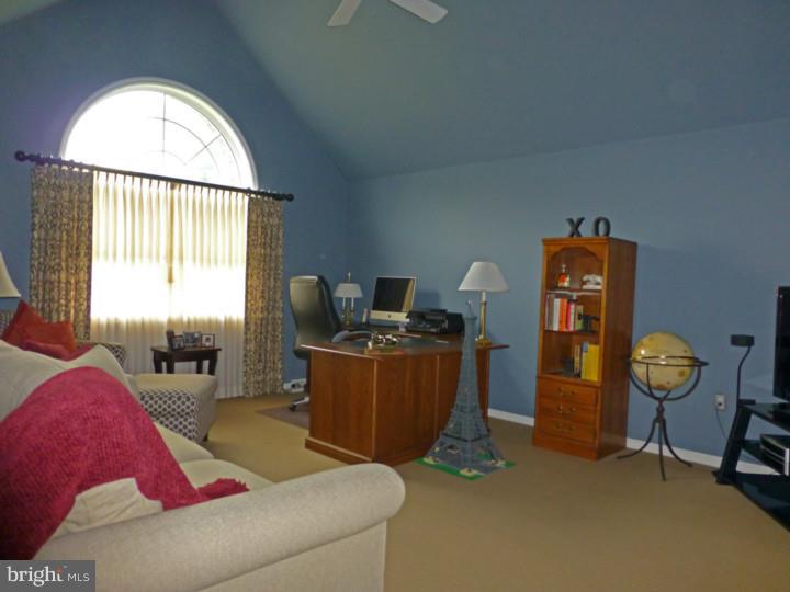 3130 Cricket Road Reading, PA 19605 - Photo 12 of 25 Living Room