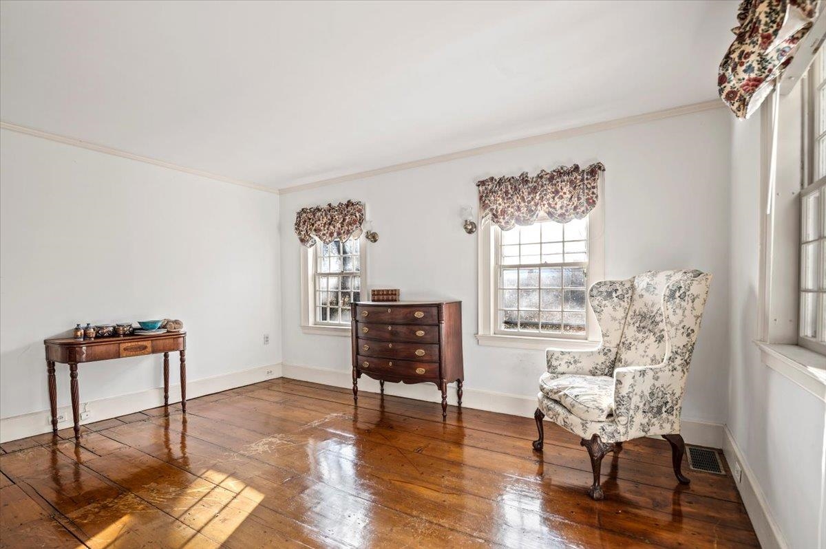 16 Walloomsac Road Bennington, VT 05201 - Photo 20 of 35