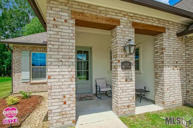 $345,000 | 16124 Blackstone Drive, Pride, LA 70770