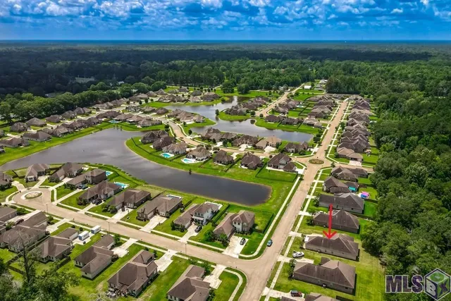 $345,000 | 16124 Blackstone Drive, Pride, LA 70770