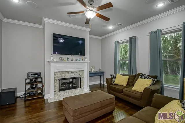 $345,000 | 16124 Blackstone Drive, Pride, LA 70770