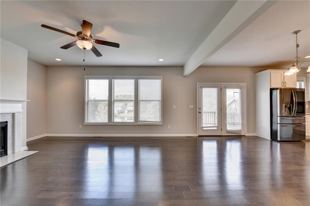 2375 Matlin Way Buford, GA 30519 - Photo 15 of 89