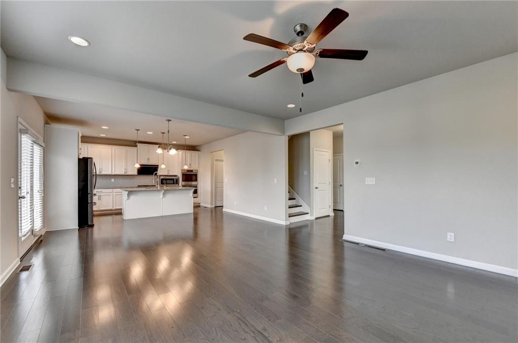 2375 Matlin Way Buford, GA 30519 - Photo 18 of 89