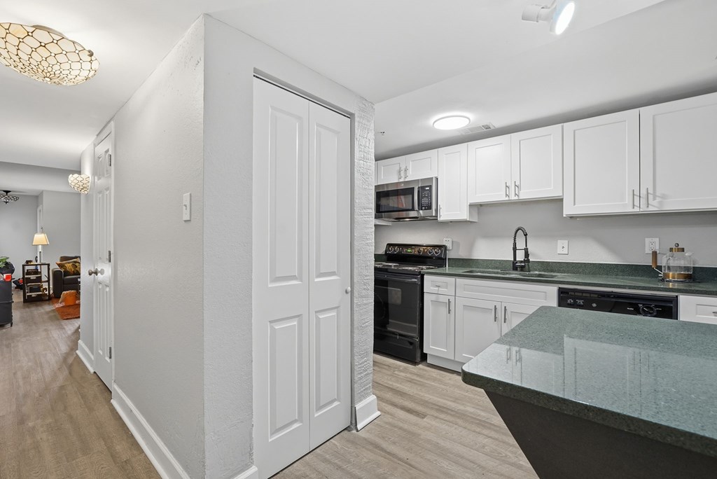 385 Ralph McGill Boulevard Northeast Atlanta, GA 30312 - Photo 7 of 43