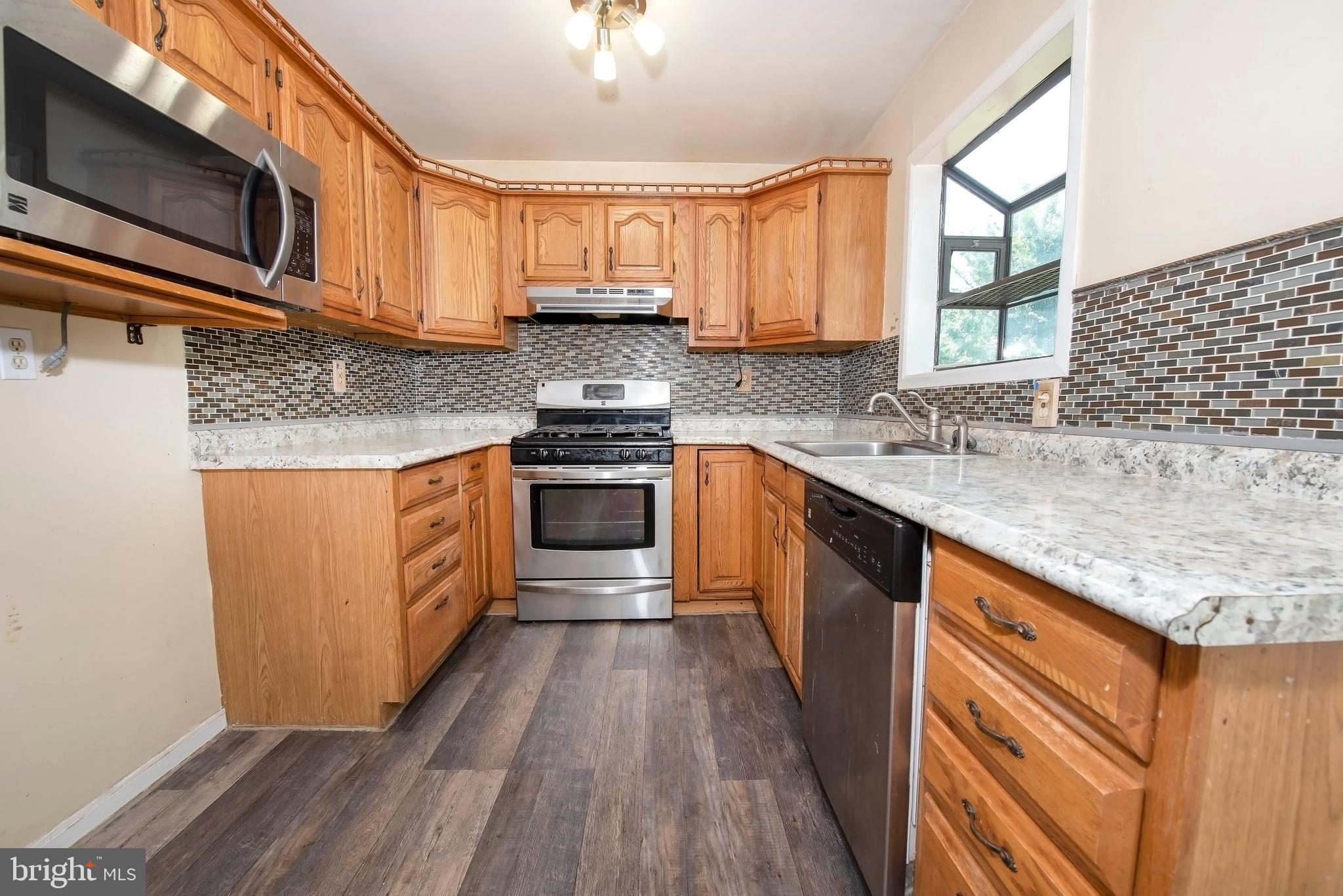 1204 Greentree Road Newark, DE 19713 - Photo 13 of 28 Kitchen