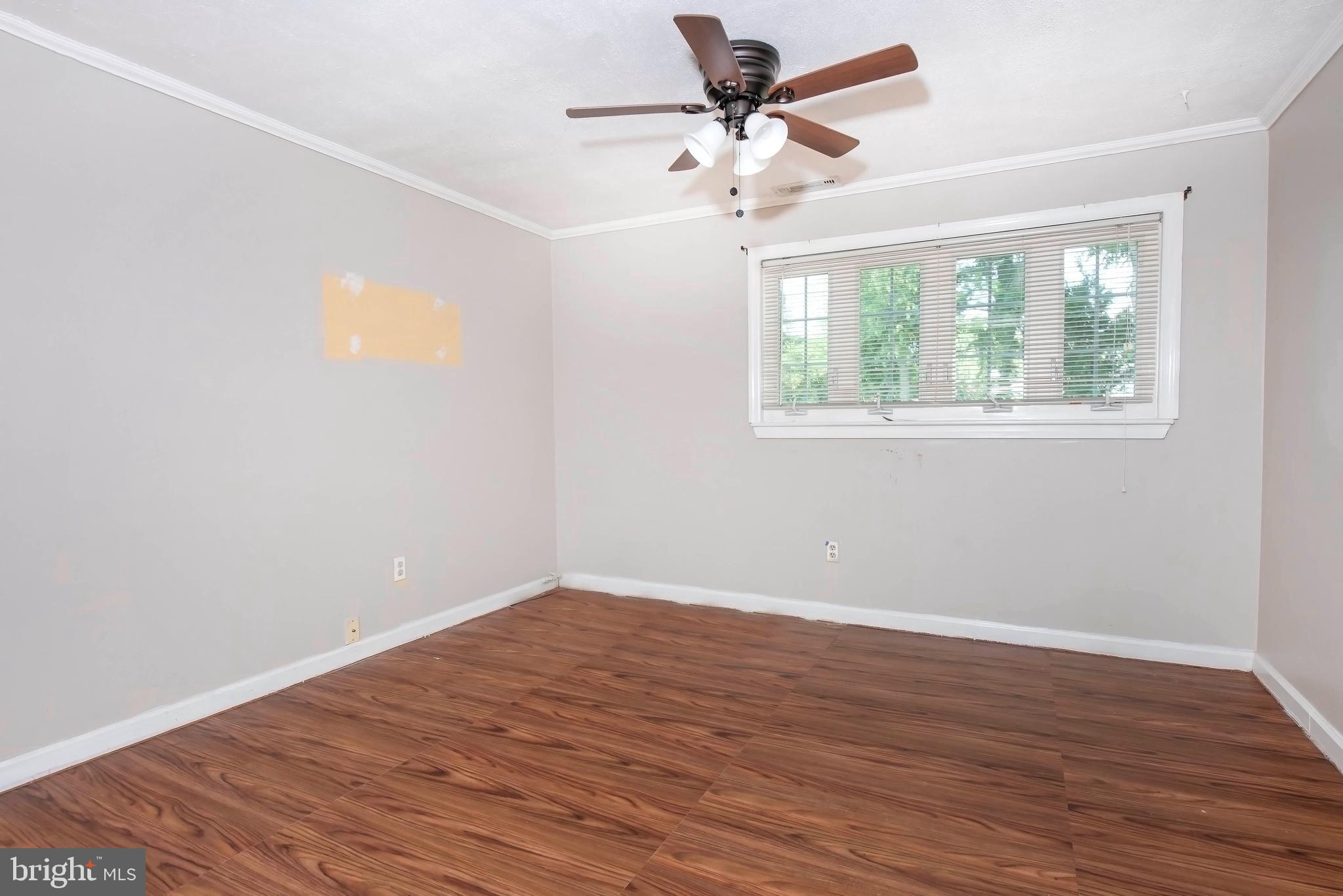 1204 Greentree Road Newark, DE 19713 - Photo 9 of 28 Family room