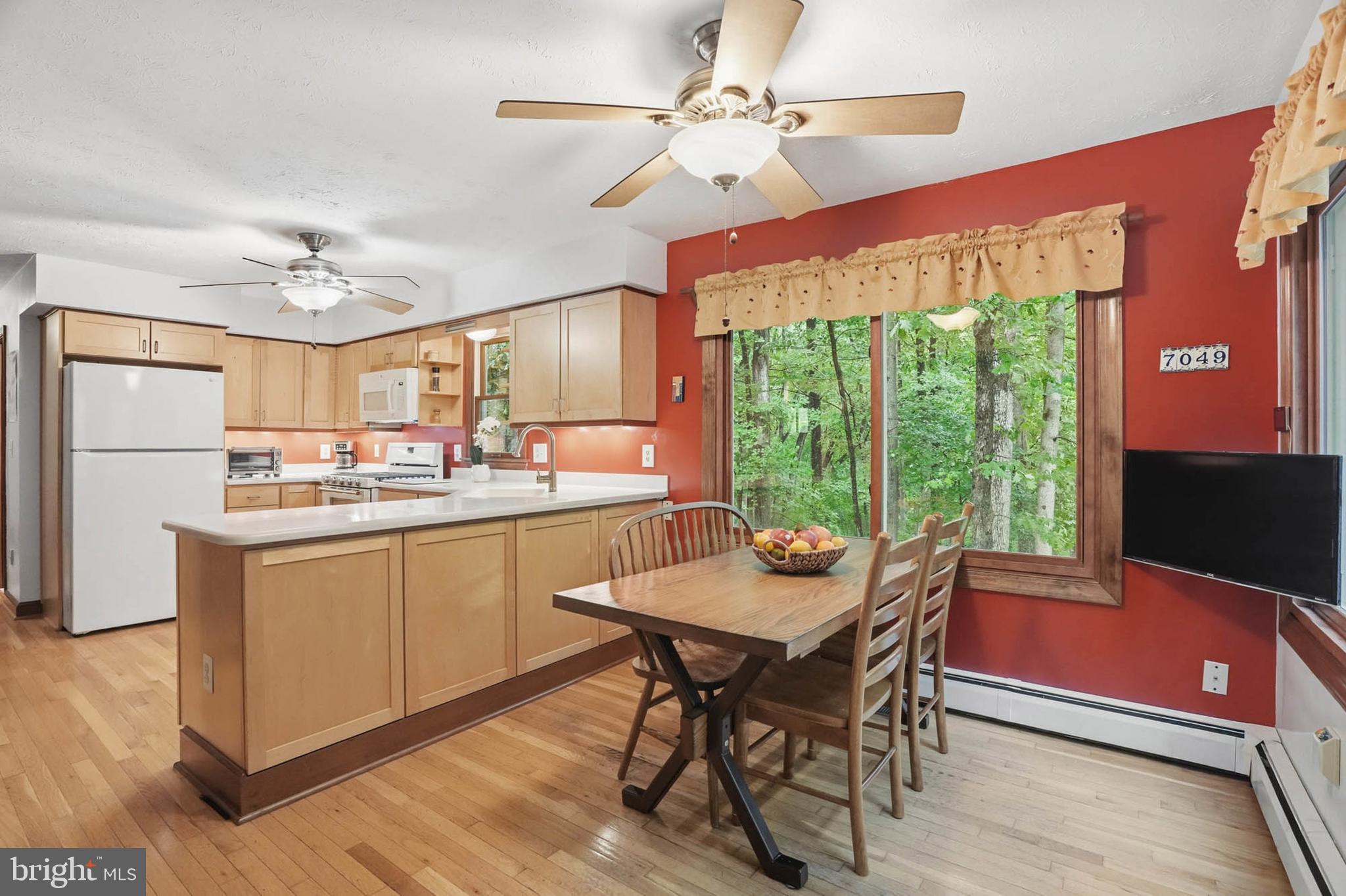 7049 Mink Hollow Road Highland, MD 20777 - Photo 35 of 72 Kitchen