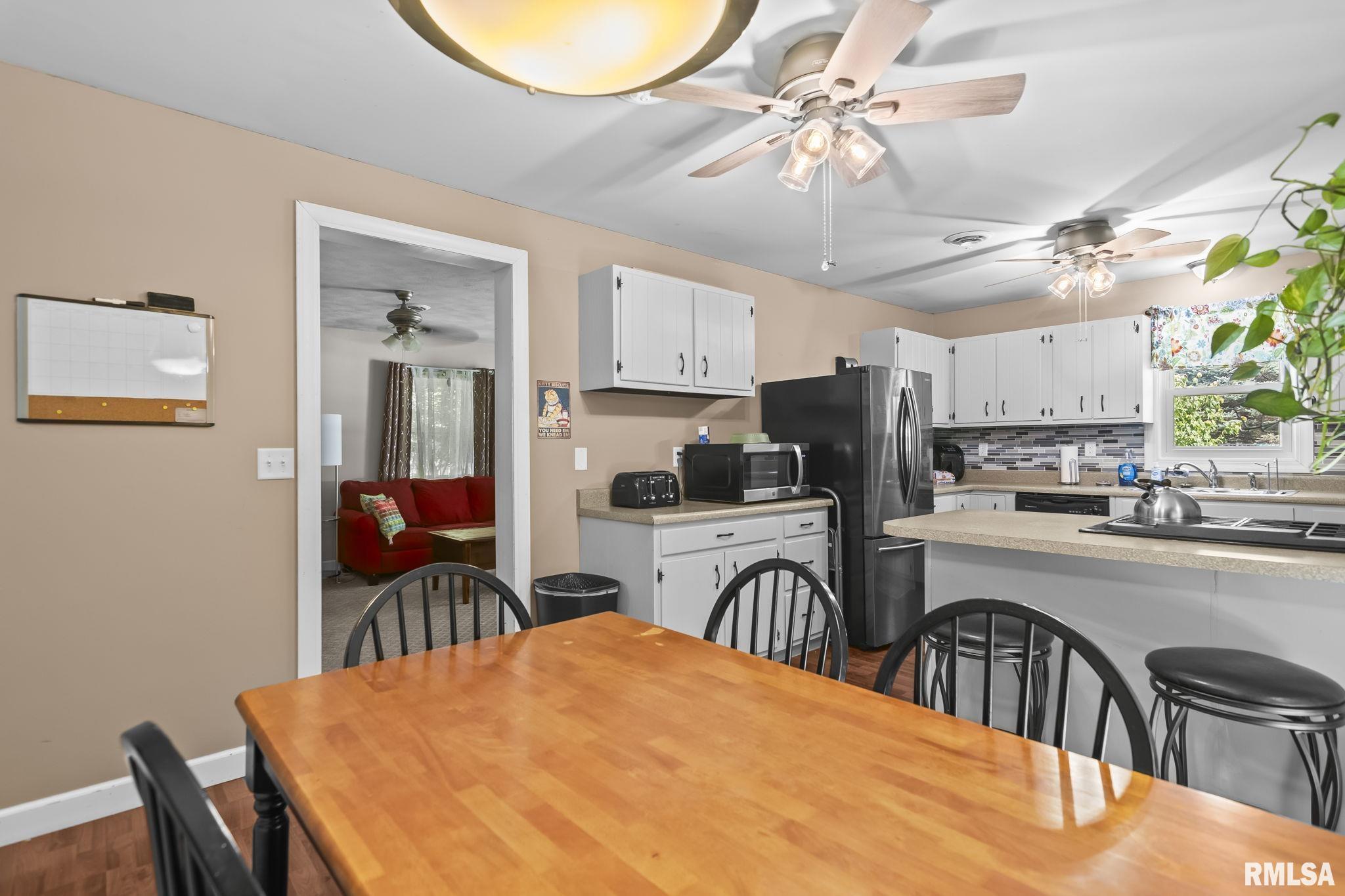 23585 Clemens Road Athens, IL 62613 - Photo 13 of 32 Gallery Image 13