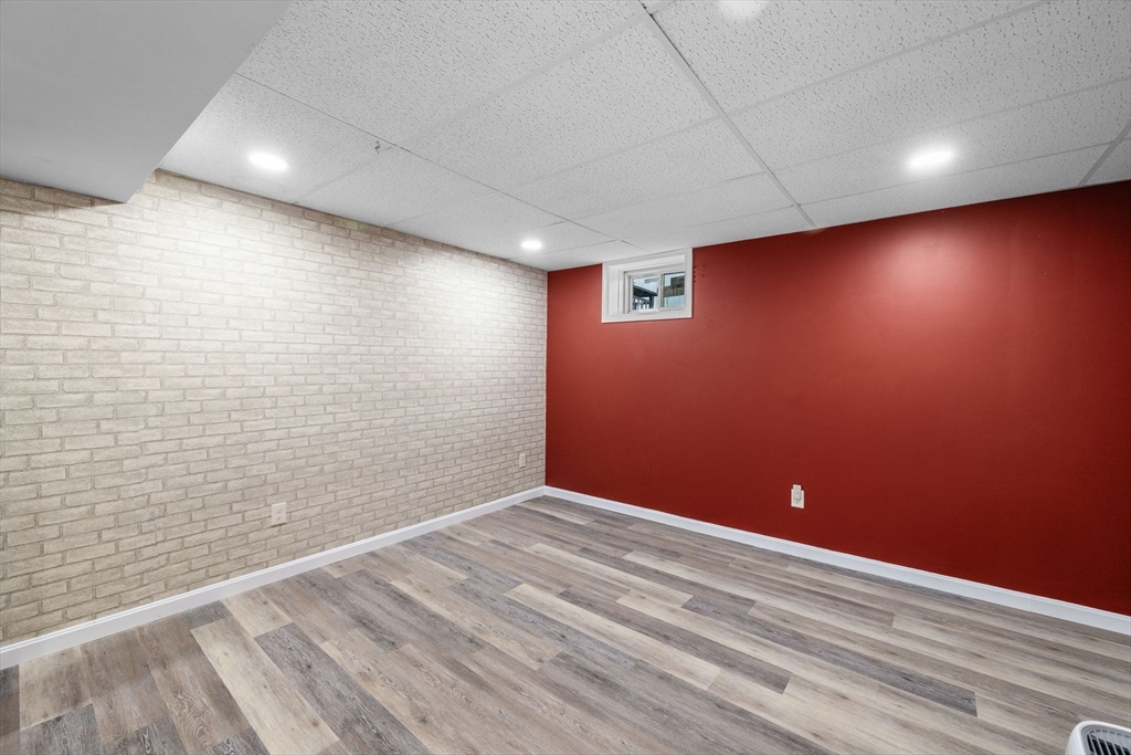 72 Manchester Street, Unit 72 Lowell, MA 01852 - Photo 31 of 41