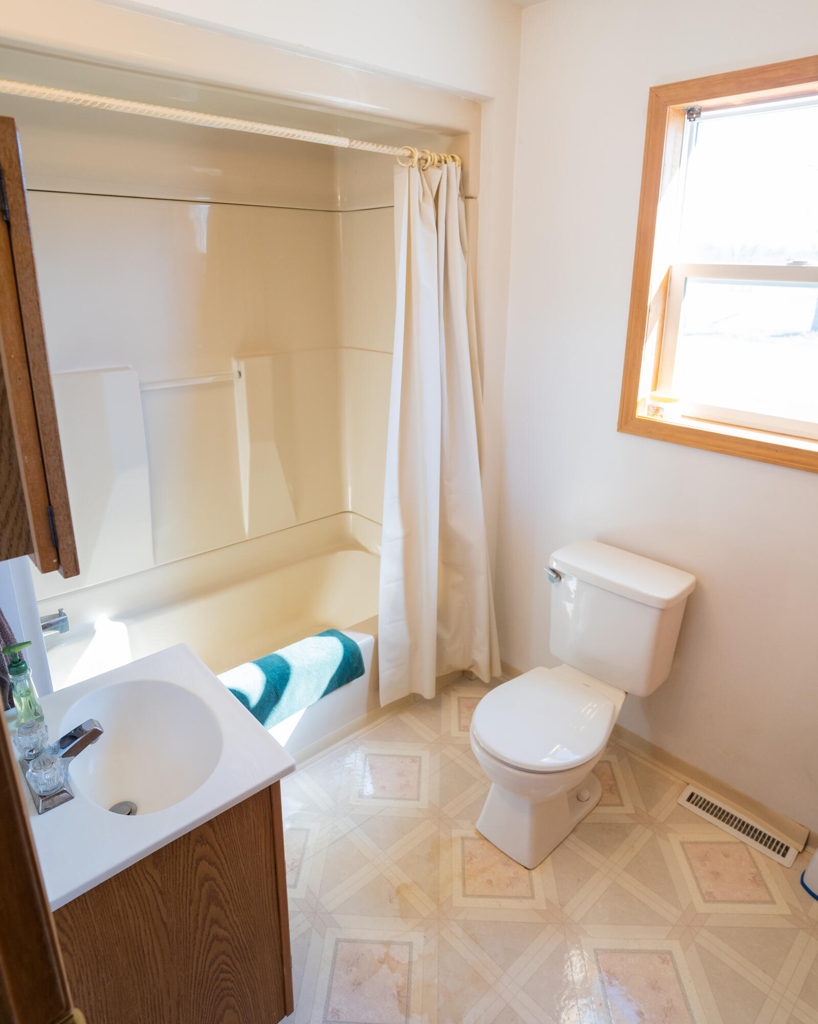 606 West Tyler Road Muskegon, MI 49445 - Photo 10 of 25 LIT00735