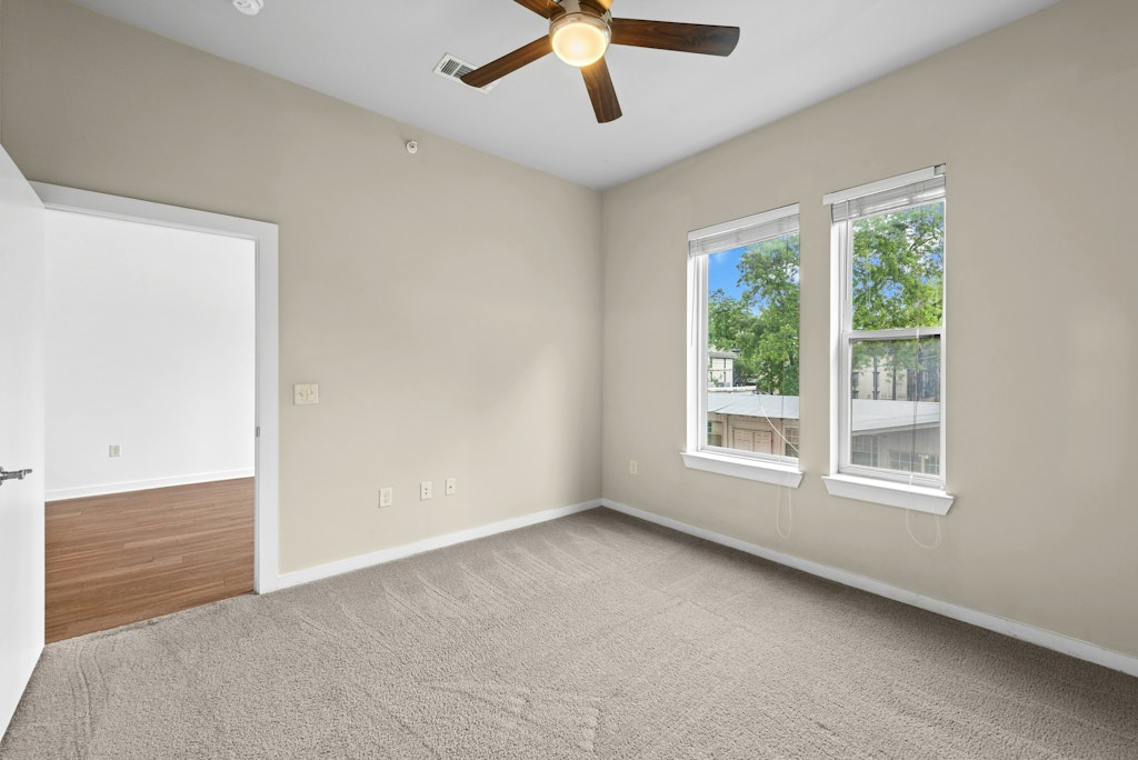 1900 Barton Springs Road, Unit 2021 Austin, TX 78704 - Photo 13 of 29 Gallery Image 13
