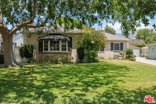 front view of house with a yard